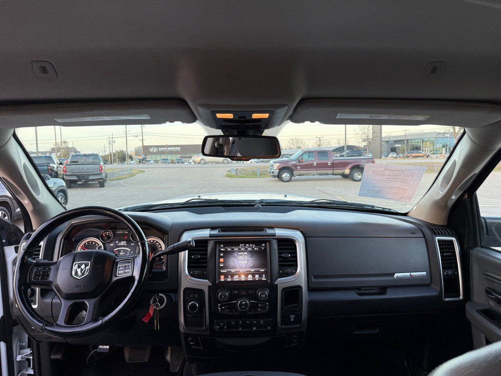 2017 RAM 3500 Image 23