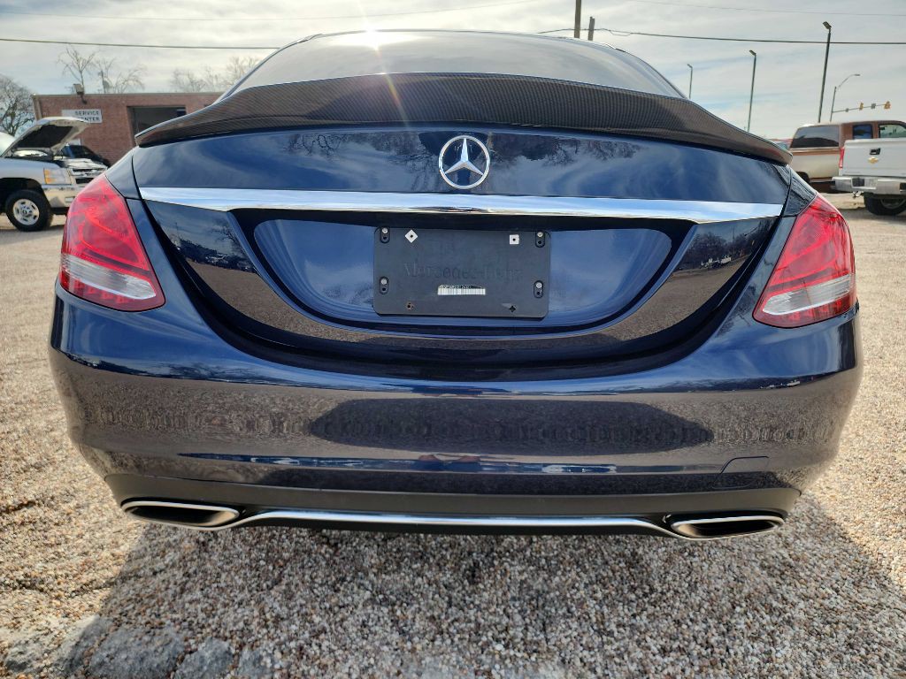 2016 Mercedes-Benz C-Class Image 6