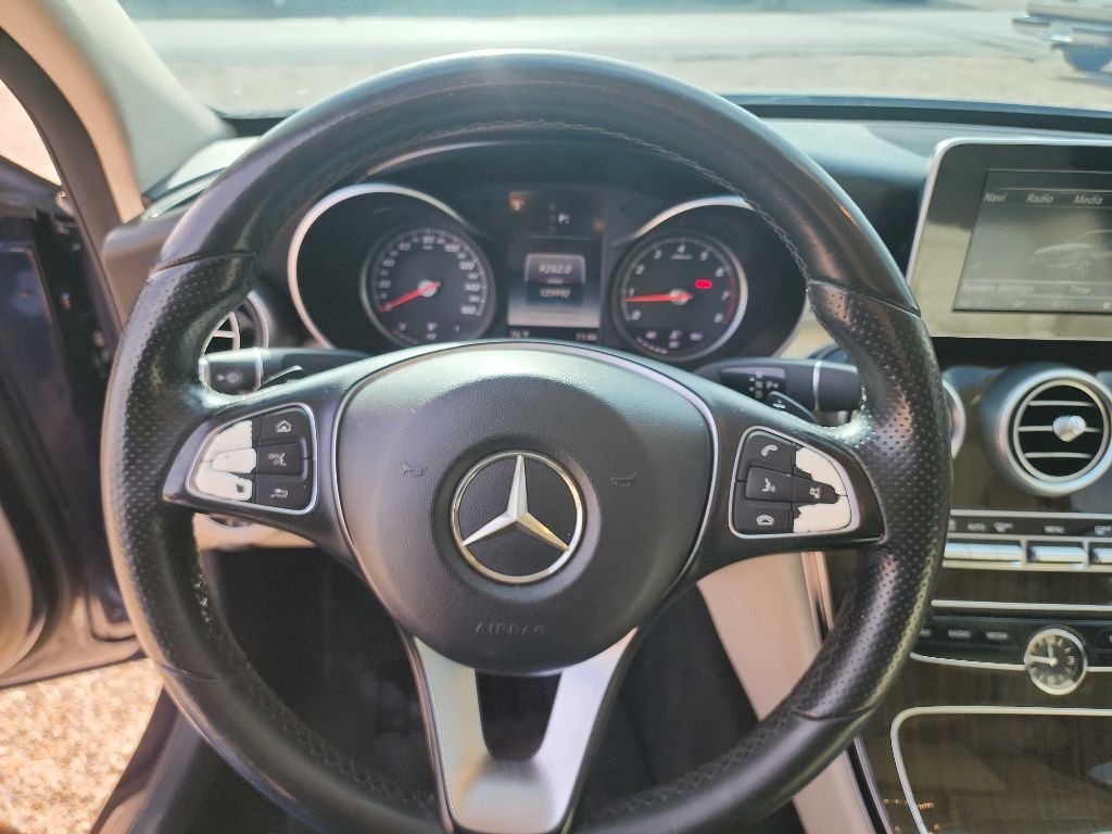 2016 Mercedes-Benz C-Class Image 17