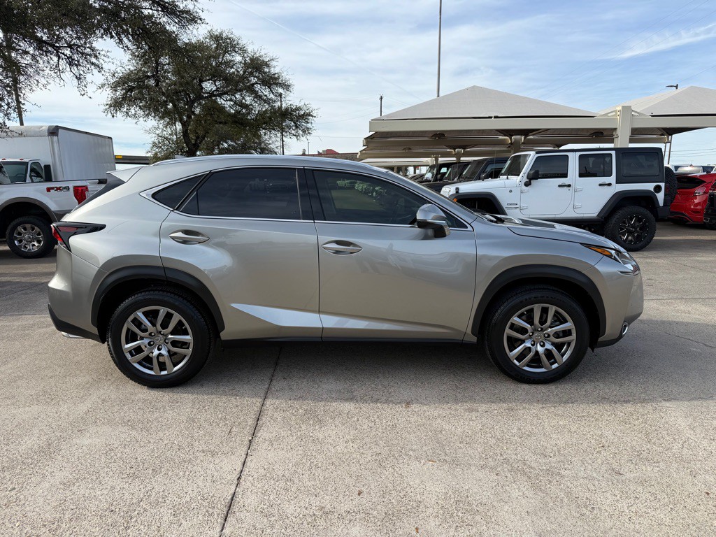 2015 Lexus NX Image 8
