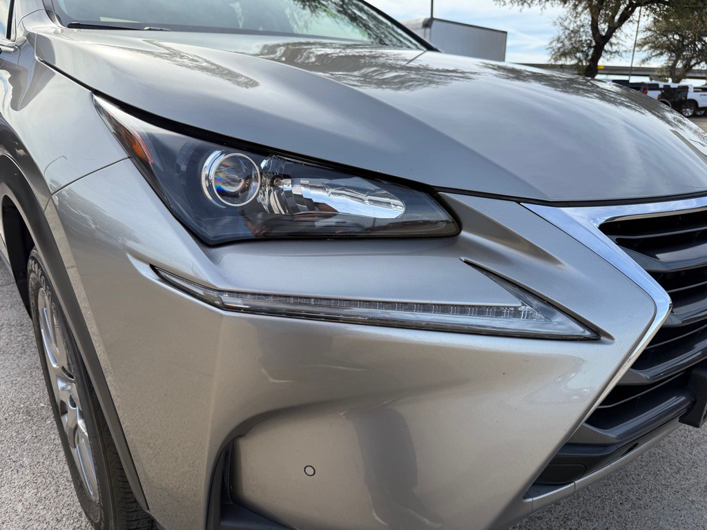 2015 Lexus NX Image 10