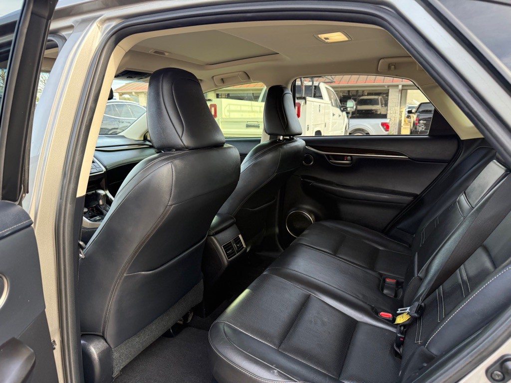 2015 Lexus NX Image 14