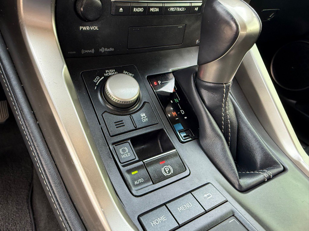 2015 Lexus NX Image 27