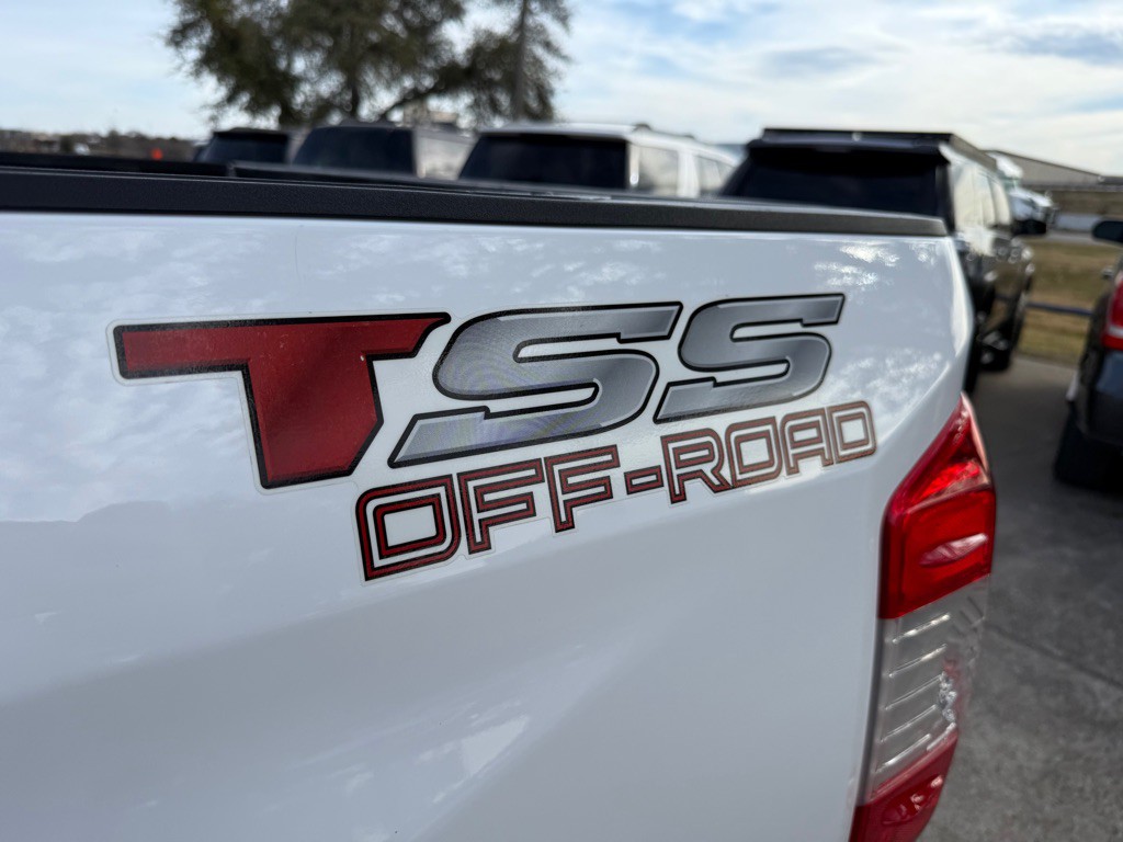 2015 Toyota Tundra Image 14