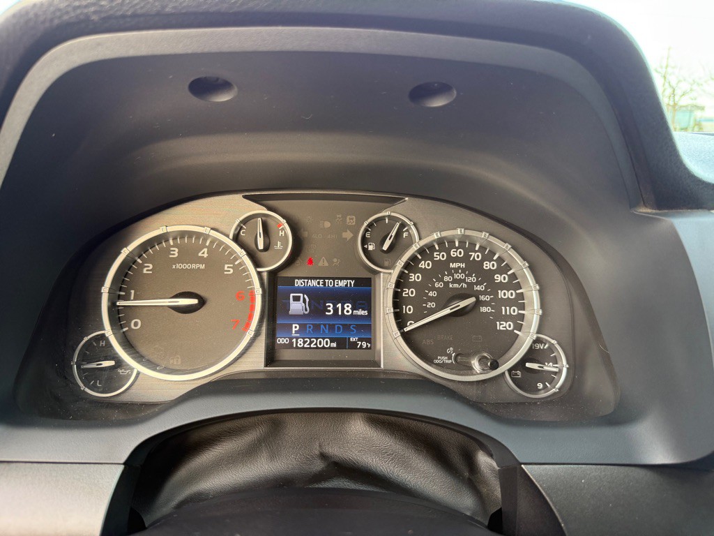 2015 Toyota Tundra Image 31