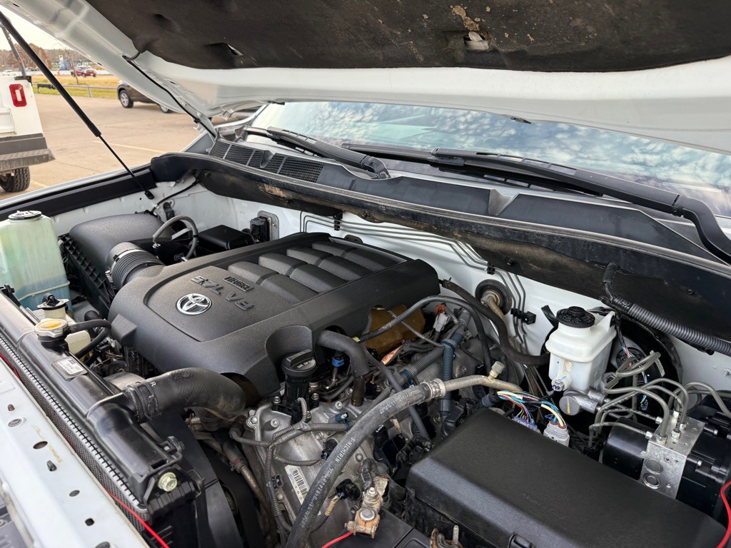 2015 Toyota Tundra Image 39