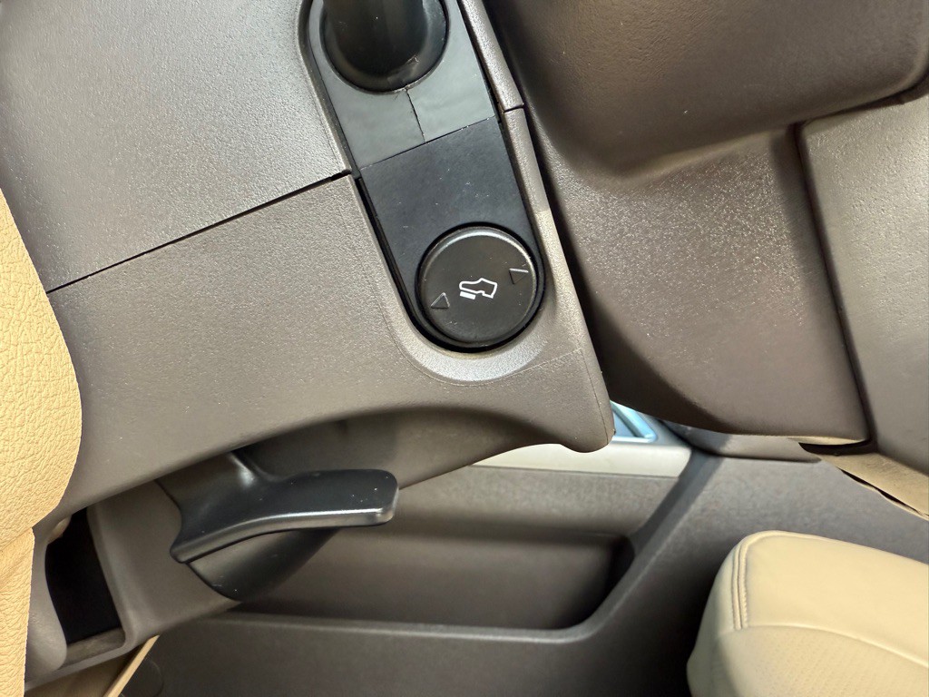 2012 Ford F-350 Image 21