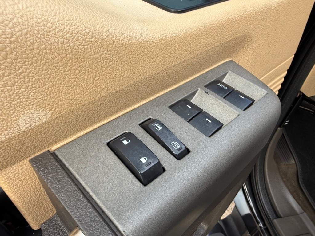 2012 Ford F-350 Image 22