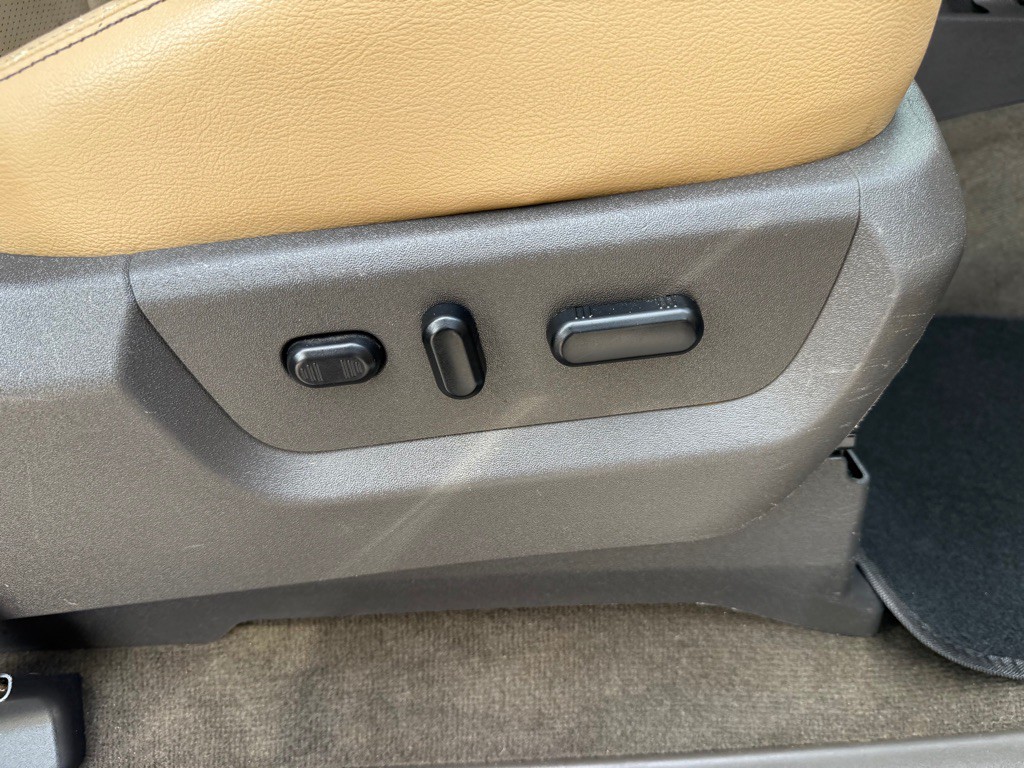 2012 Ford F-350 Image 25