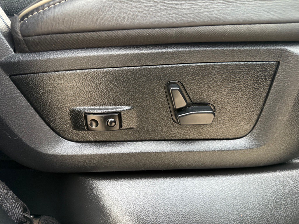 2014 RAM 2500 Image 25