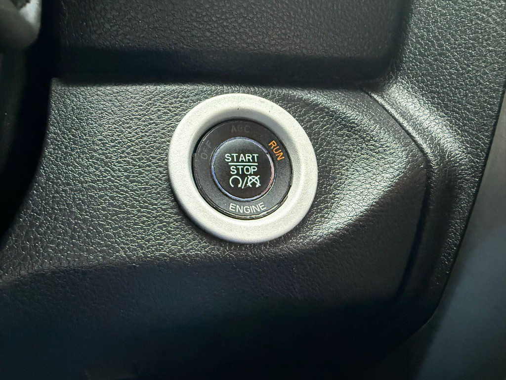 2014 RAM 2500 Image 33