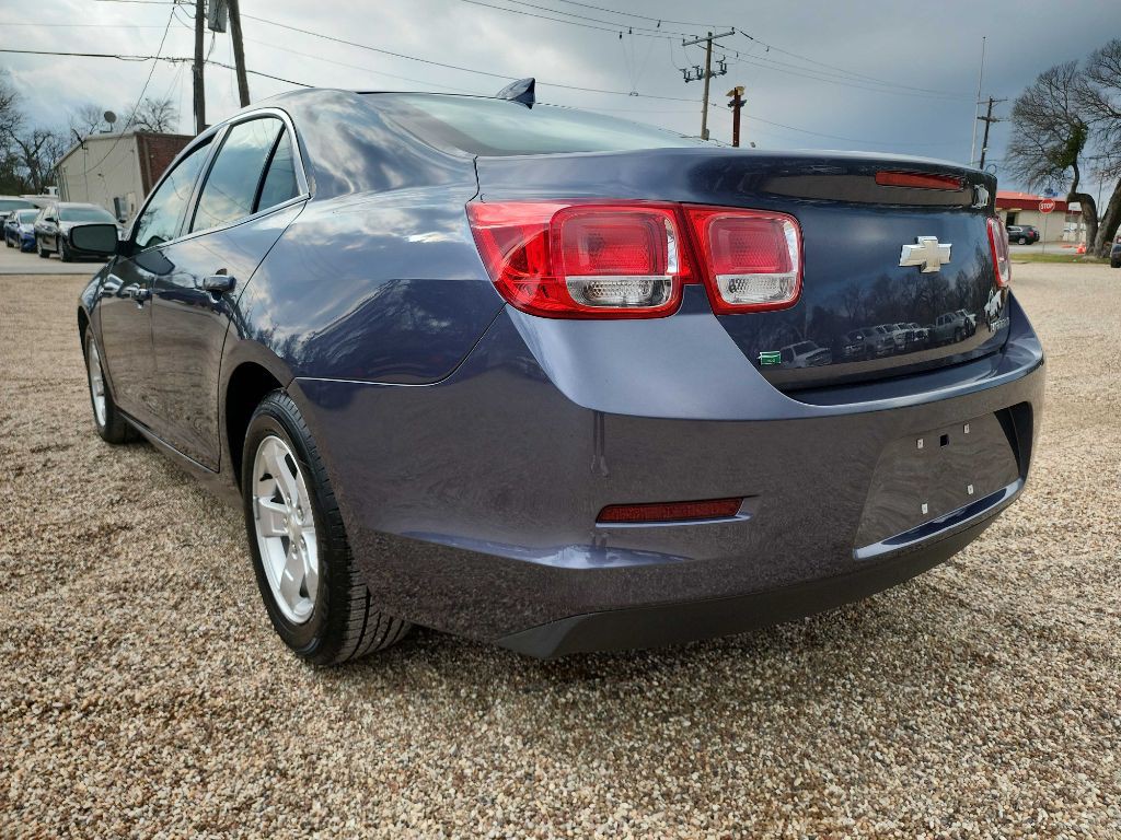 2015 Chevrolet Malibu Image 4