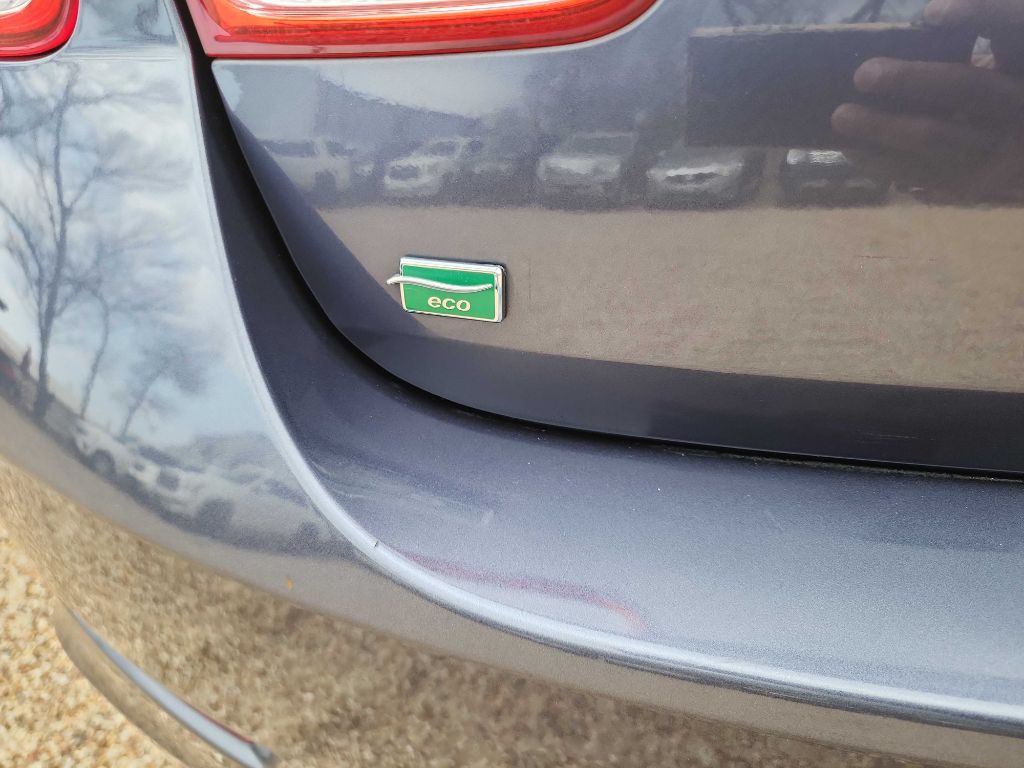 2015 Chevrolet Malibu Image 7