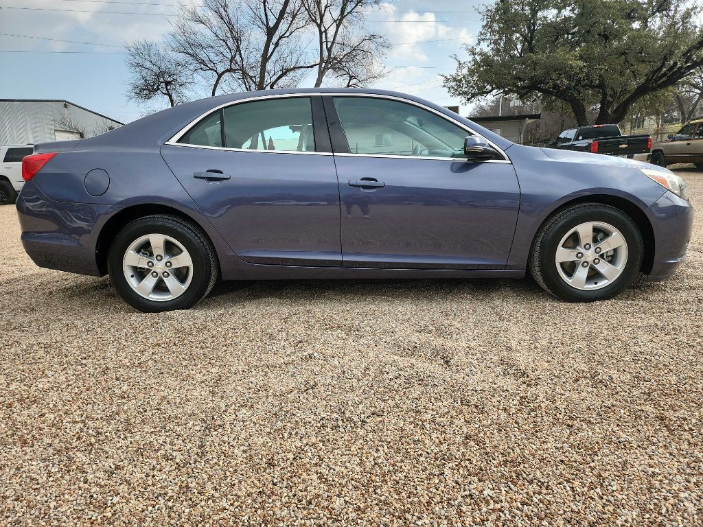 2015 Chevrolet Malibu Image 9