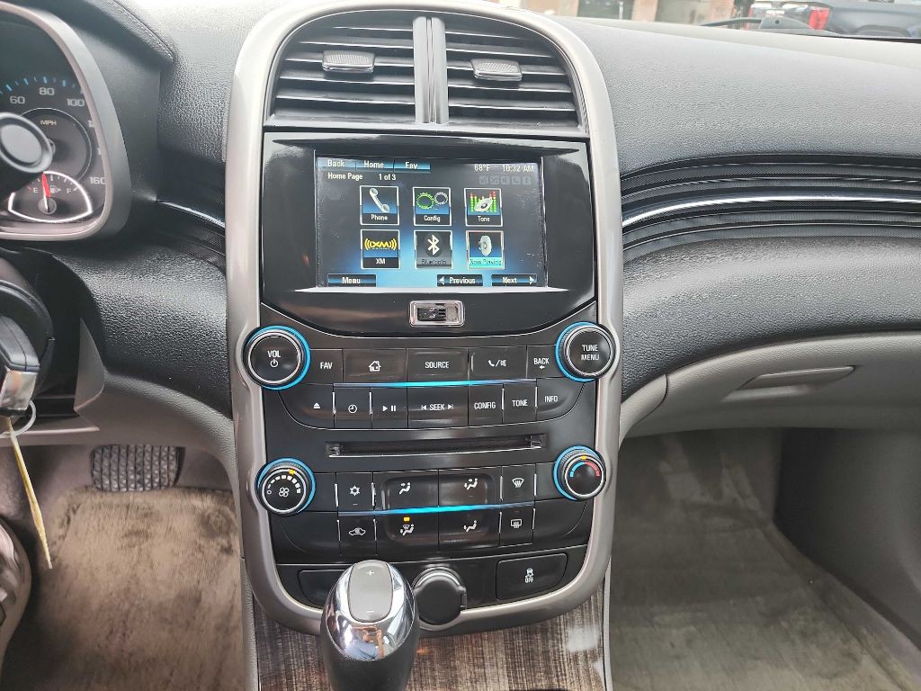 2015 Chevrolet Malibu Image 20