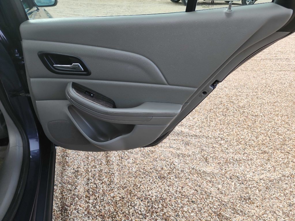 2015 Chevrolet Malibu Image 28