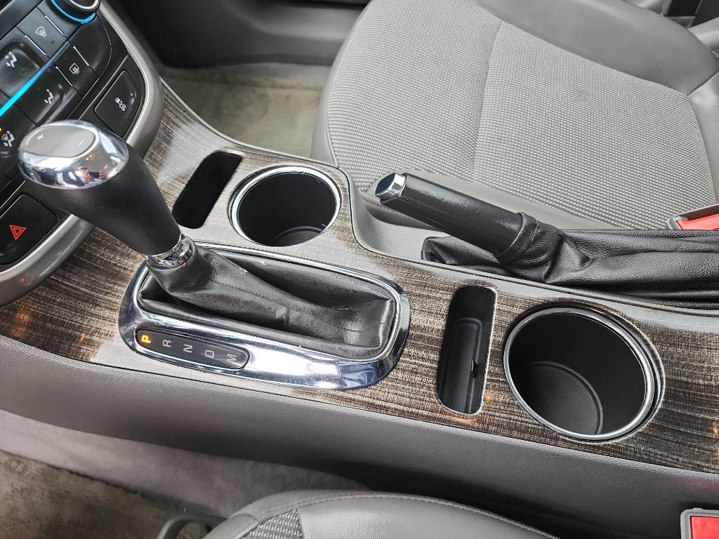 2015 Chevrolet Malibu Image 34