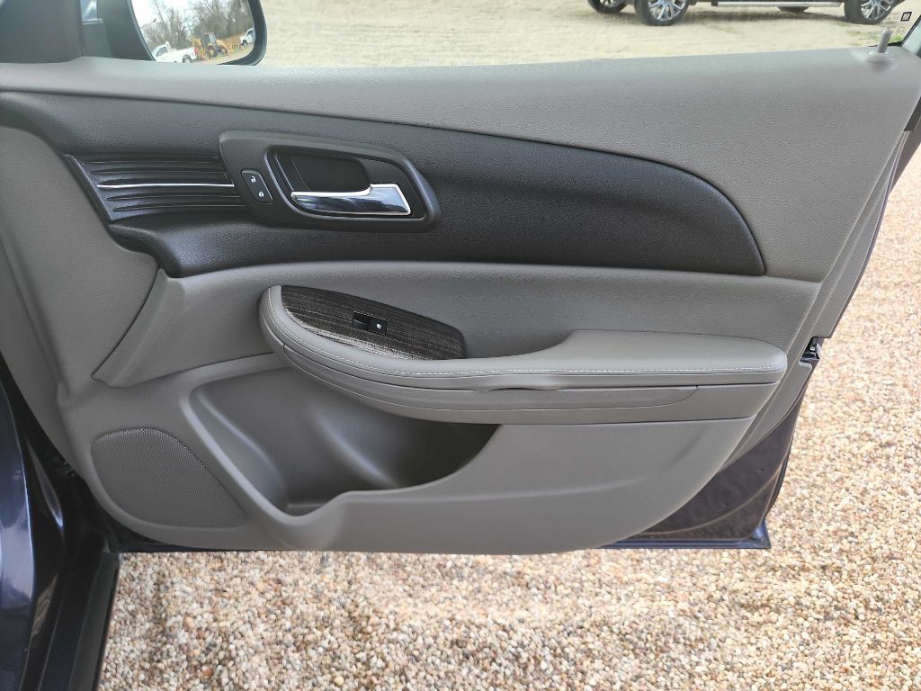 2015 Chevrolet Malibu Image 41