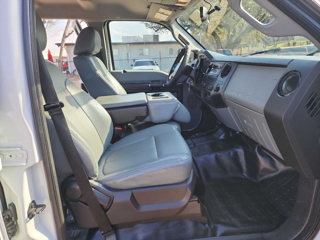 2016 Ford F-250 Image 32