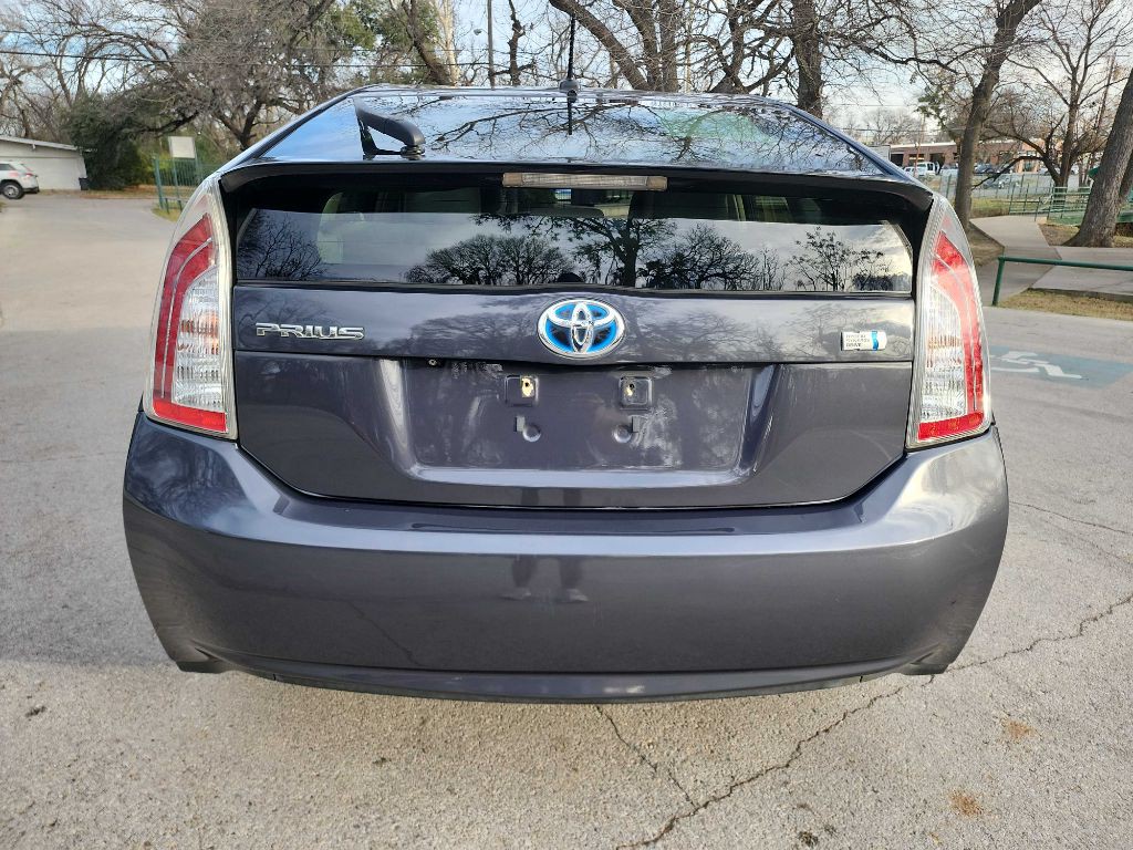 2014 Toyota Prius Image 6