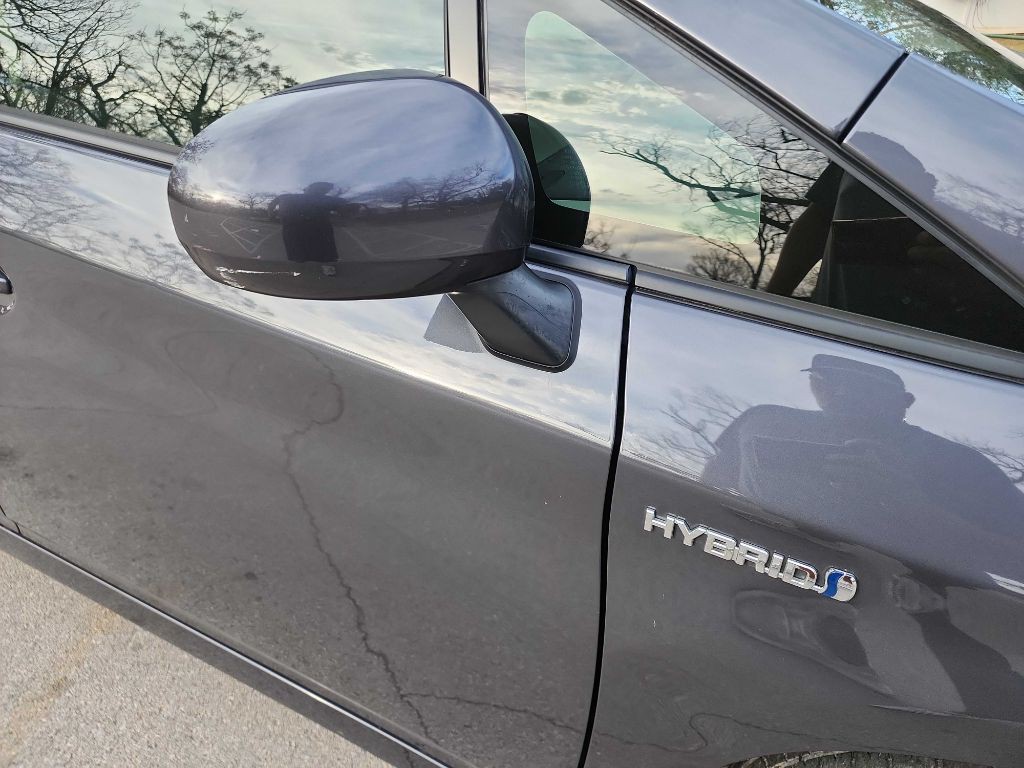 2014 Toyota Prius Image 10