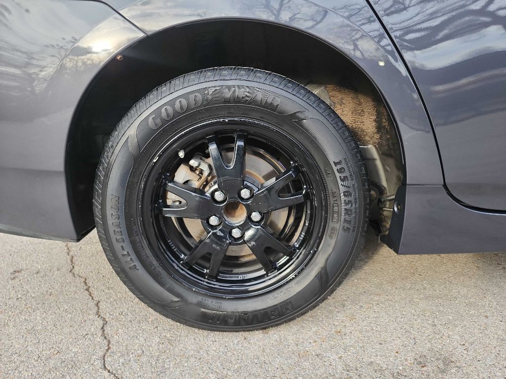 2014 Toyota Prius Image 11