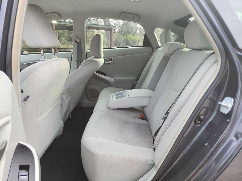 2014 Toyota Prius Image 22