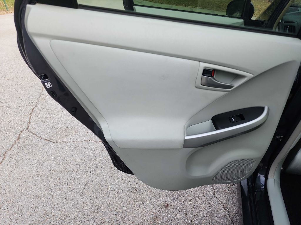 2014 Toyota Prius Image 23