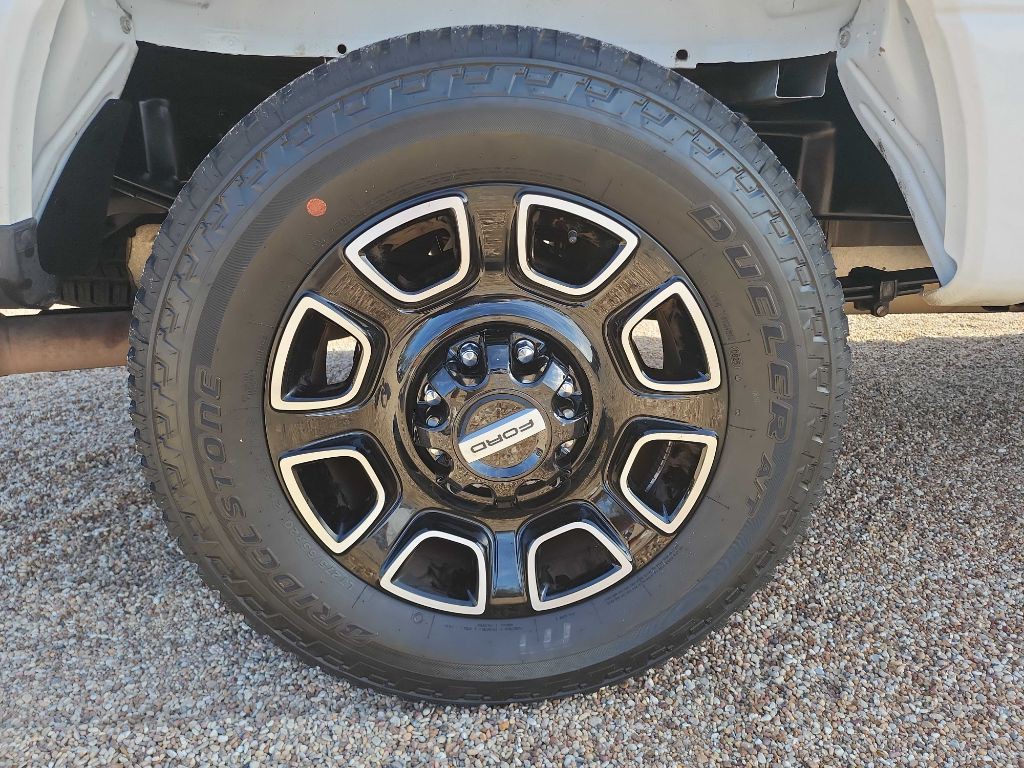 2021 Ford F-250 Image 10