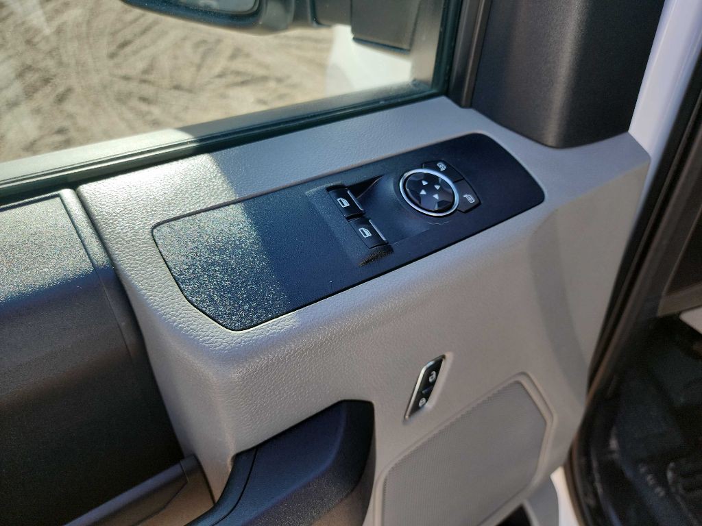 2021 Ford F-250 Image 17