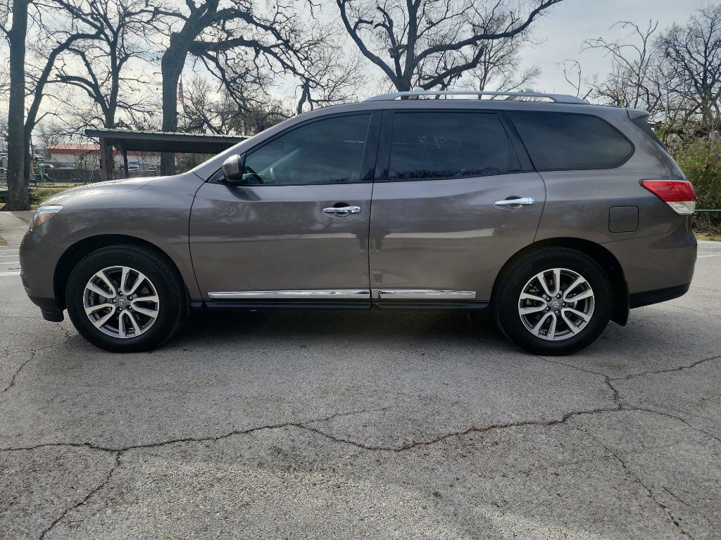 2014 Nissan Pathfinder Image 5