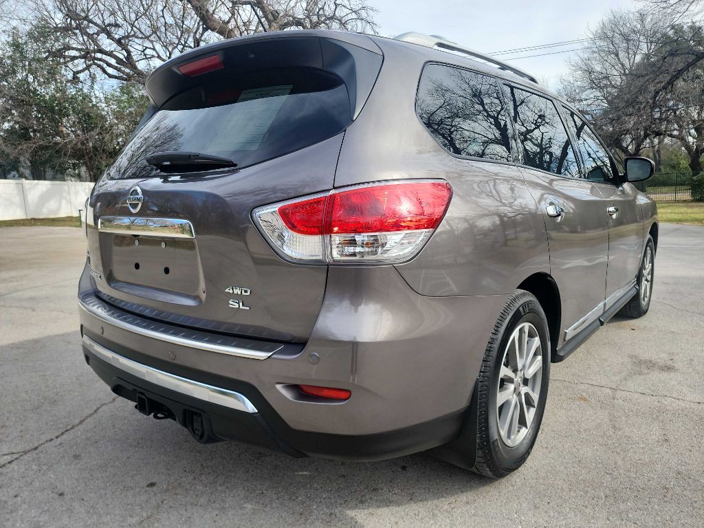 2014 Nissan Pathfinder Image 10