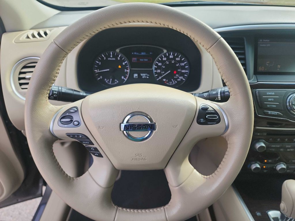 2014 Nissan Pathfinder Image 19