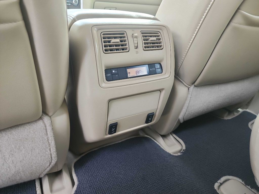 2014 Nissan Pathfinder Image 31