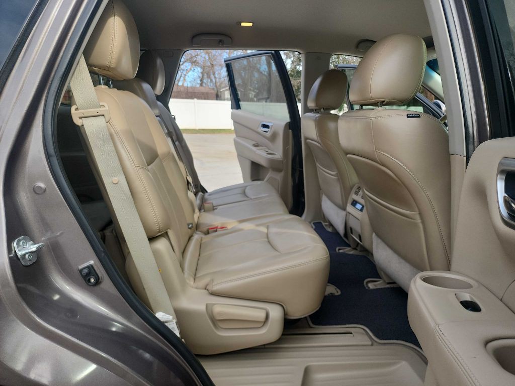 2014 Nissan Pathfinder Image 36