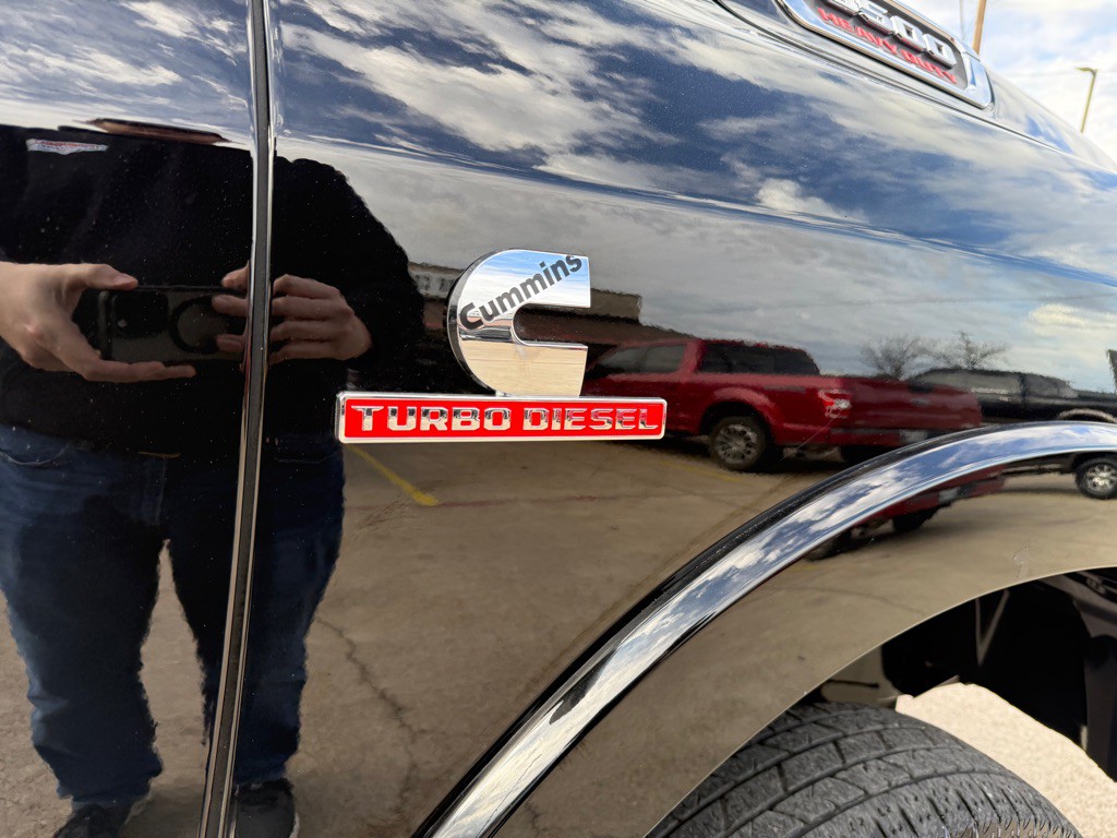 2024 RAM 3500 Image 10