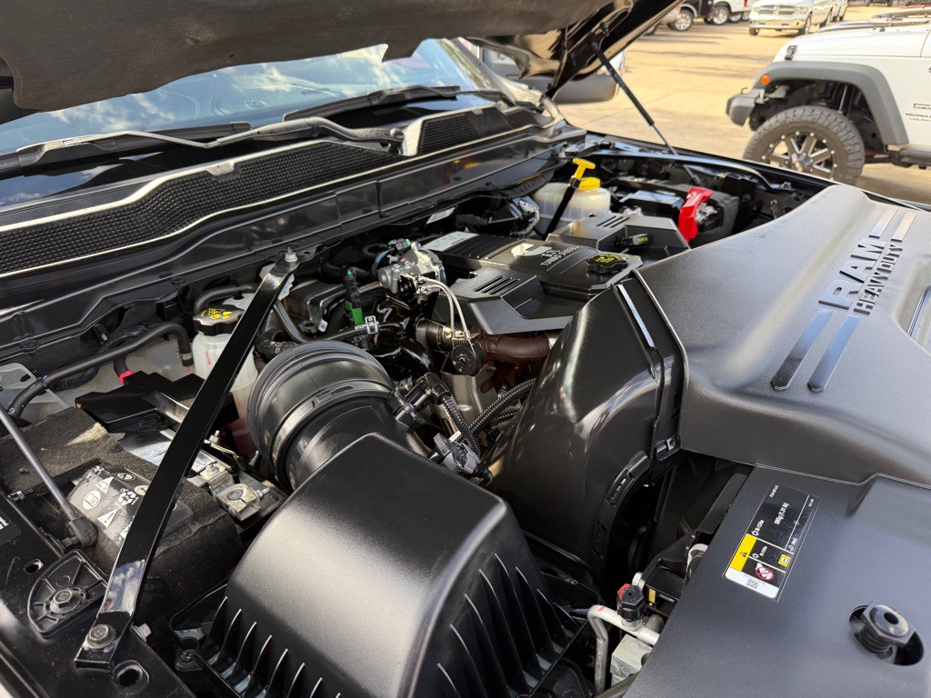 2024 RAM 3500 Image 39