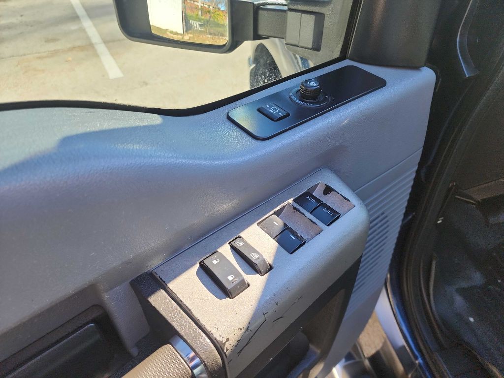 2016 Ford F-250 Image 19