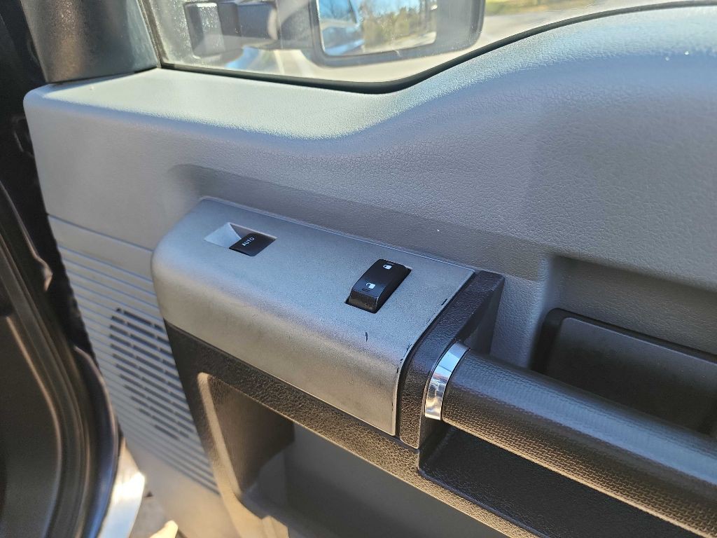 2016 Ford F-250 Image 36