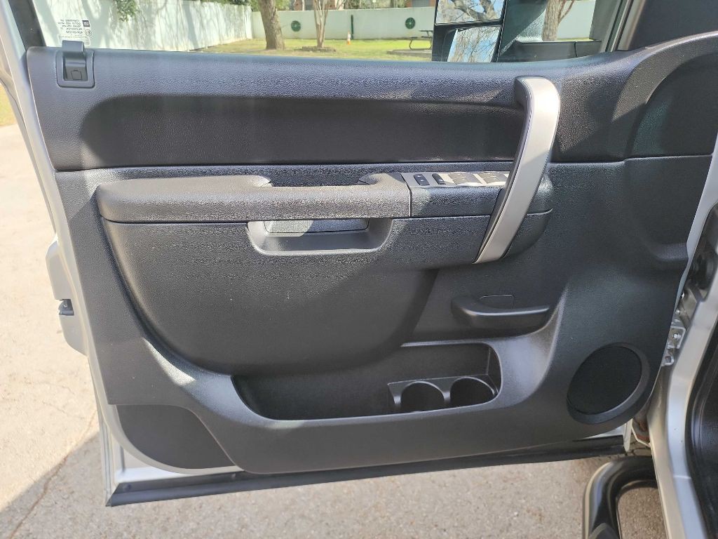 2011 Chevrolet Silverado 1500 Image 13