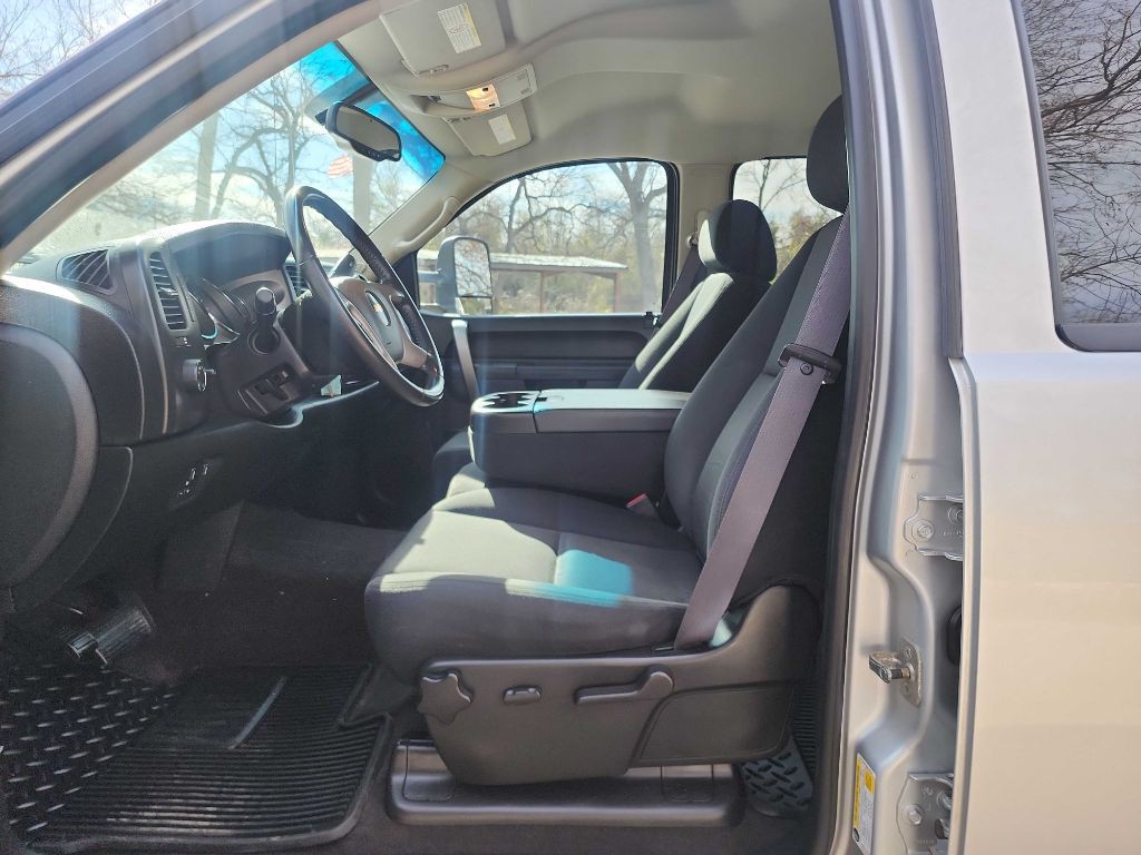 2011 Chevrolet Silverado 1500 Image 16