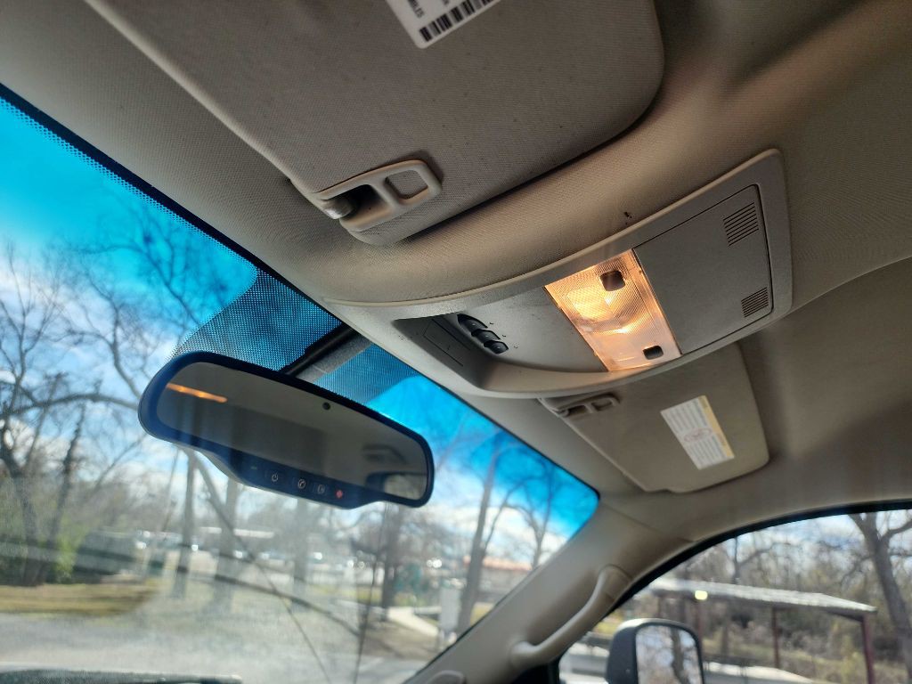 2011 Chevrolet Silverado 1500 Image 24