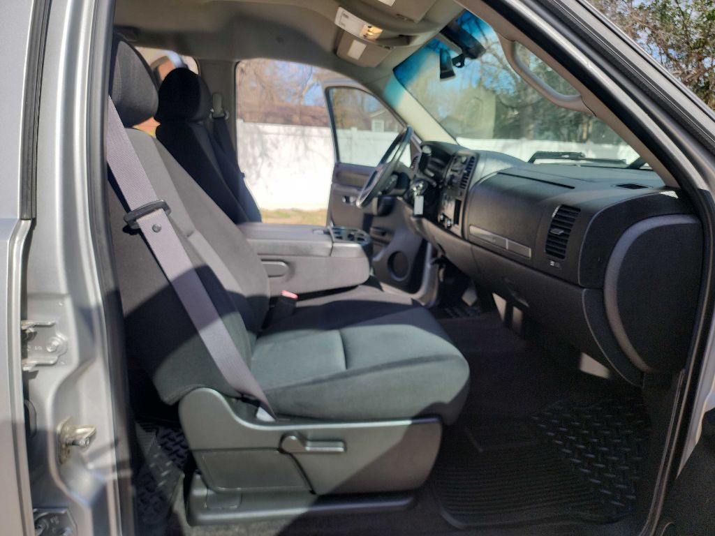 2011 Chevrolet Silverado 1500 Image 38