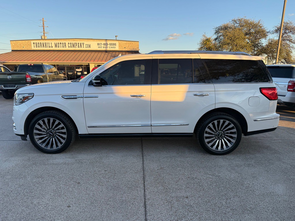 2019 Lincoln Navigator Image 4