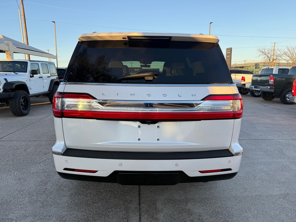 2019 Lincoln Navigator Image 6