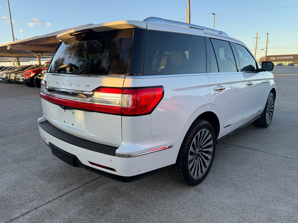 2019 Lincoln Navigator Image 7