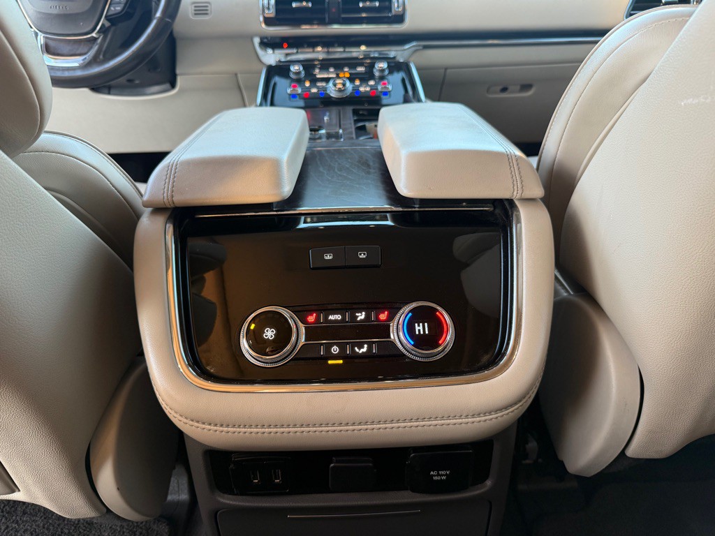 2019 Lincoln Navigator Image 23