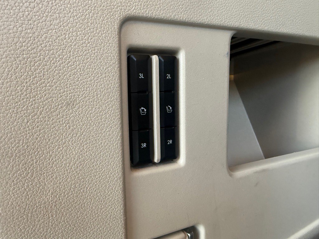 2019 Lincoln Navigator Image 30