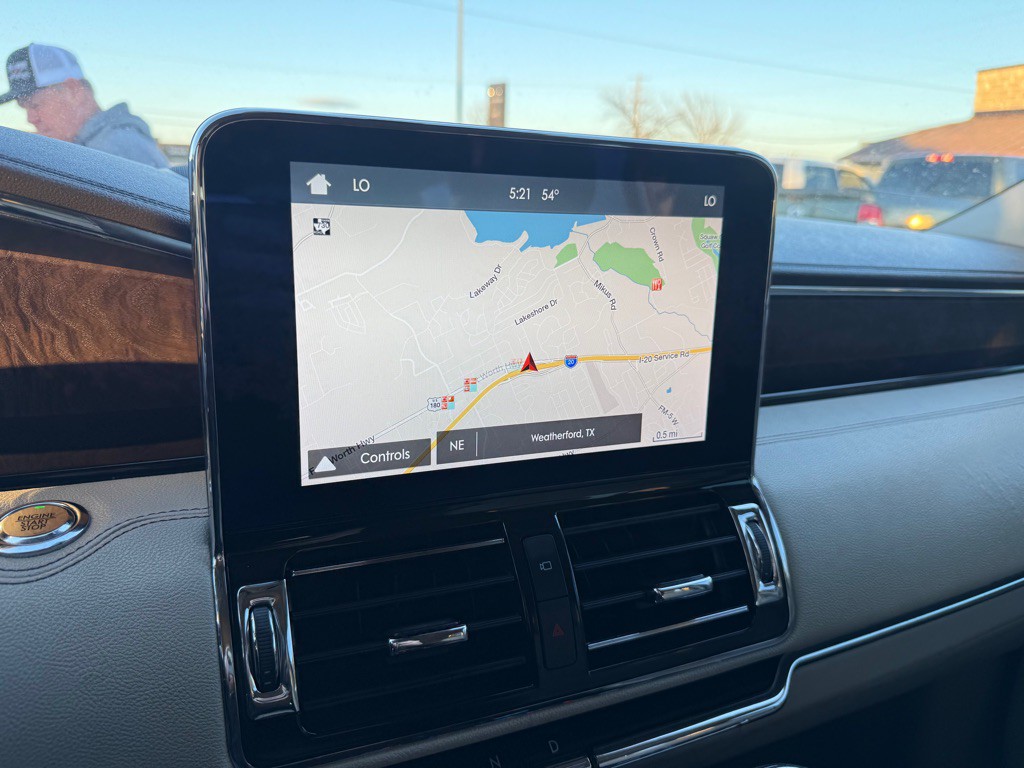 2019 Lincoln Navigator Image 38