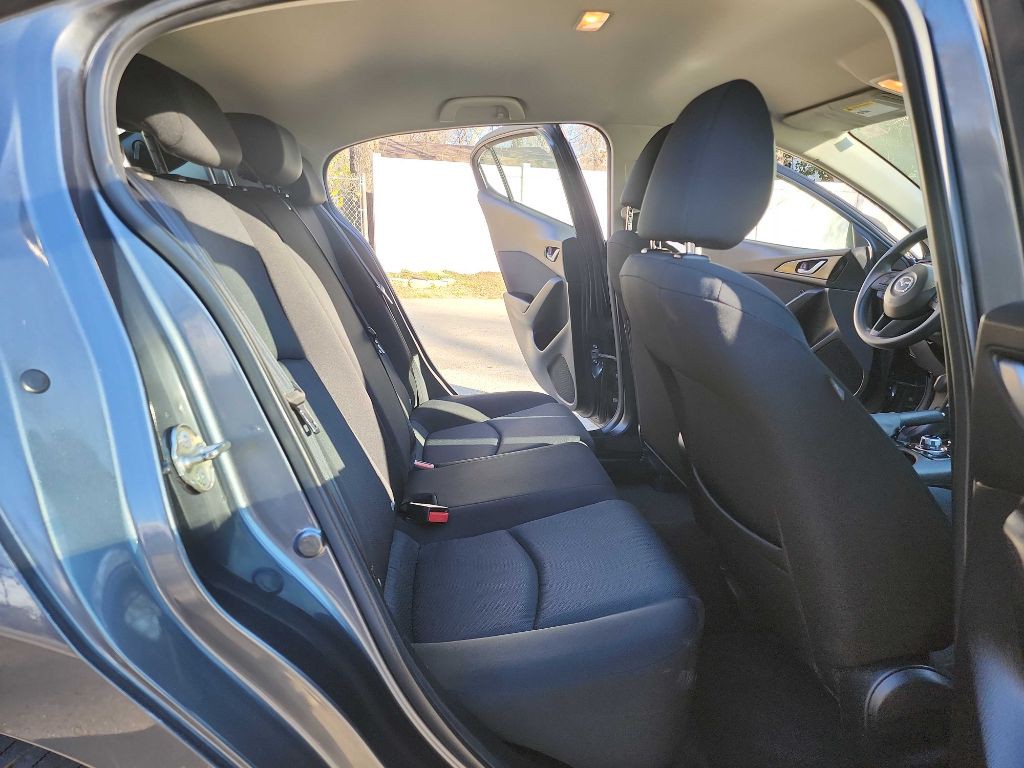 2016 Mazda Mazda3 Image 25